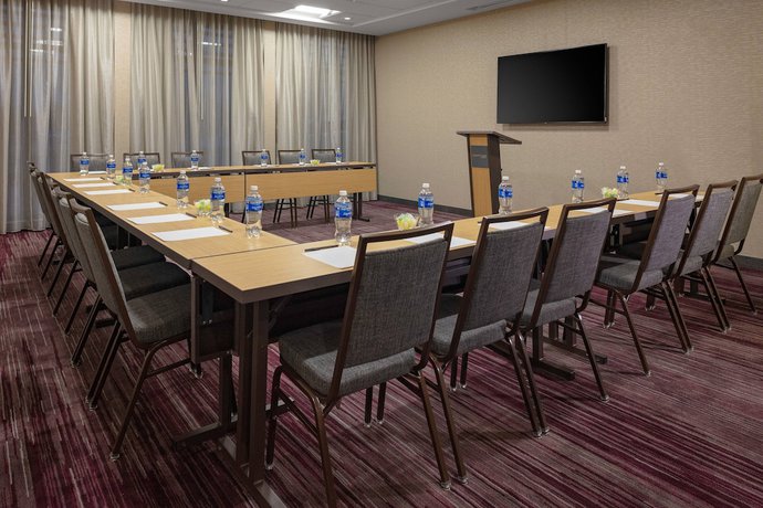 Imagen de los interiores del Hotel Courtyard By Marriott Cincinnati Mason. Foto 20