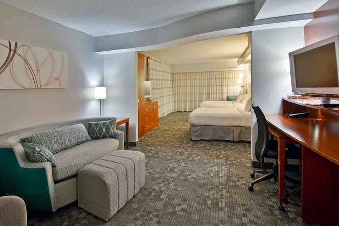 Imagen de la habitación del Hotel Courtyard By Marriott Clarksville. Foto 12