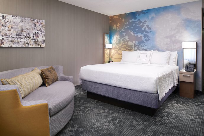 Imagen de la habitación del Hotel Courtyard By Marriott Cleveland Independence. Foto 5
