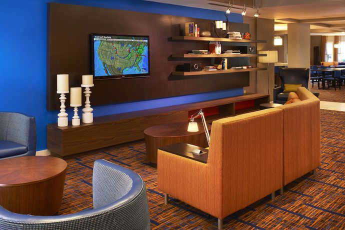 Imagen de los interiores del Hotel Courtyard By Marriott Cleveland Independence. Foto 18