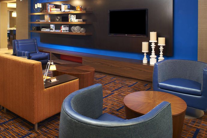 Imagen de los interiores del Hotel Courtyard By Marriott Cleveland Westlake. Foto 18