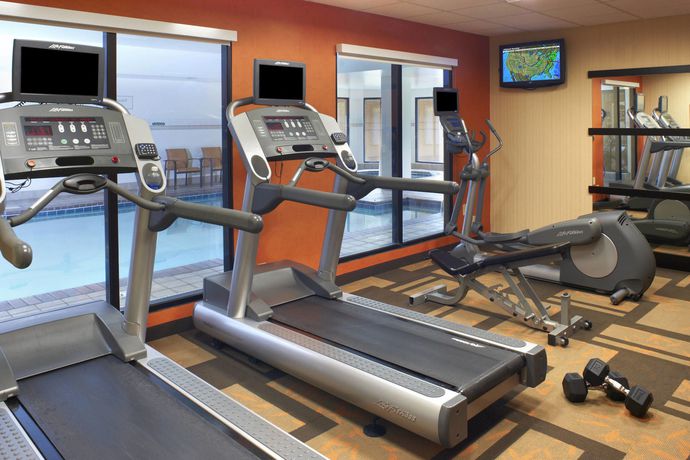 Imagen de los interiores del Hotel Courtyard By Marriott Cleveland Westlake. Foto 19