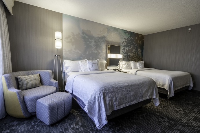 Imagen de la habitación del Hotel Courtyard By Marriott Cleveland Willoughby. Foto 5