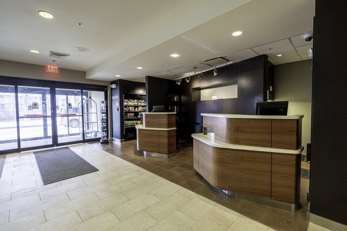 Imagen de los interiores del Hotel Courtyard By Marriott Cleveland Willoughby. Foto 19