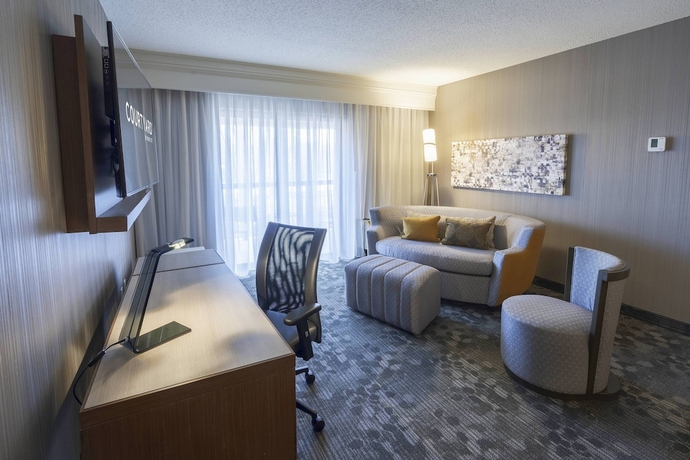 Imagen de la habitación del Hotel Courtyard By Marriott Cleveland Willoughby. Foto 9