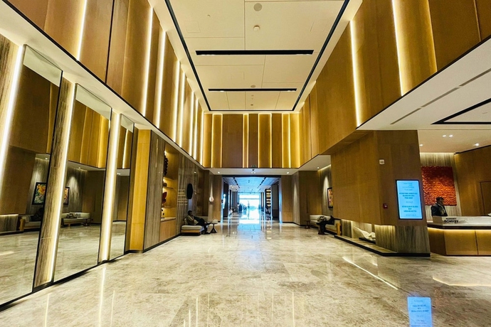 Imagen de los interiores del Hotel Courtyard By Marriott Colombo. Foto 14