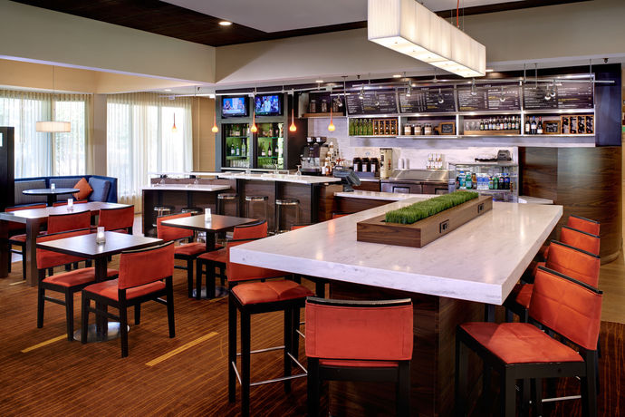 Imagen de la habitación del Hotel Courtyard By Marriott Columbus Dublin. Foto 7