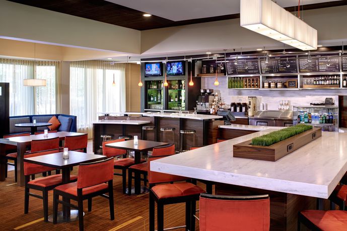 Imagen de la habitación del Hotel Courtyard By Marriott Columbus Dublin. Foto 10
