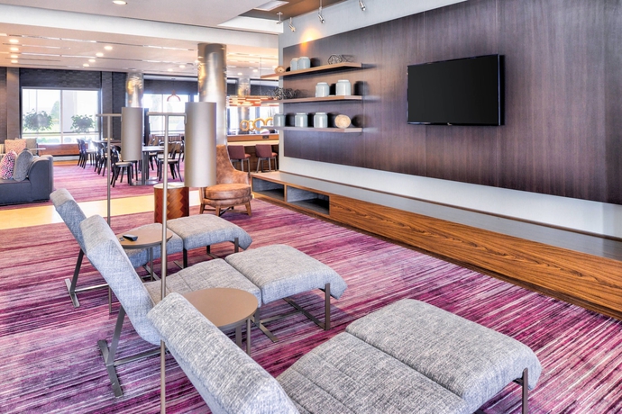 Imagen del bar/restaurante del Hotel Courtyard By Marriott Columbus Grove City. Foto 2
