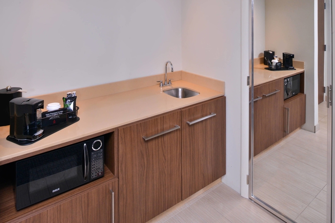 Imagen de la habitación del Hotel Courtyard By Marriott Columbus Grove City. Foto 13