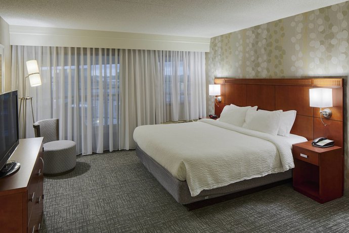 Imagen de la habitación del Hotel Courtyard By Marriott Columbus West/hilliard. Foto 7