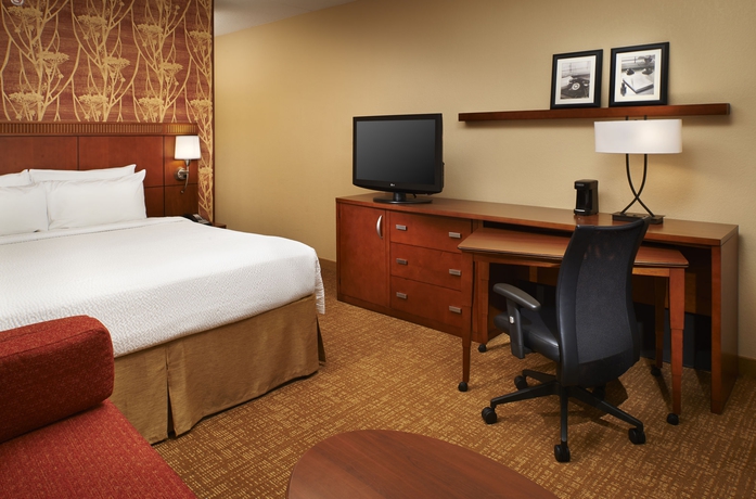 Imagen de la habitación del Hotel Courtyard By Marriott Columbus Worthington. Foto 7