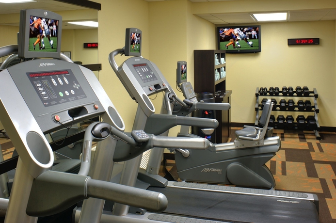 Imagen de los interiores del Hotel Courtyard By Marriott Columbus Worthington. Foto 12