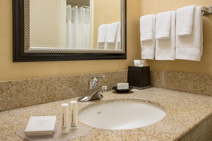 Imagen de la habitación del Hotel Courtyard By Marriott Costa Mesa South Coast Metro. Foto 12