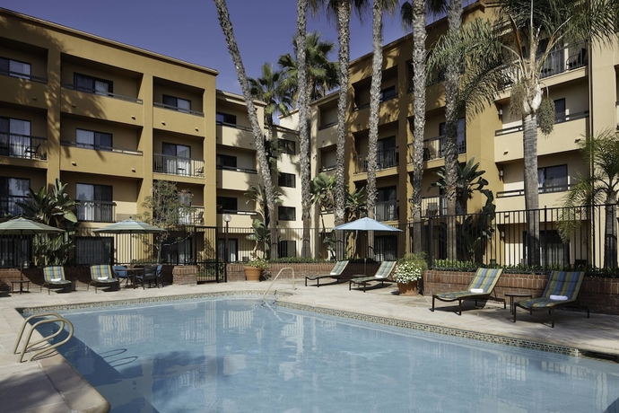 Imagen de la piscina del Hotel Courtyard By Marriott Costa Mesa South Coast Metro. Foto 19