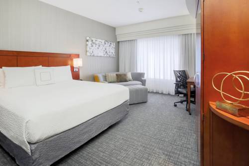 Imagen de la habitación del Hotel Courtyard By Marriott Dallas Arlington South. Foto 1
