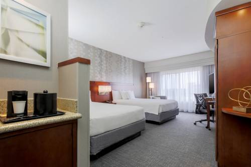 Imagen de la habitación del Hotel Courtyard By Marriott Dallas Arlington South. Foto 2