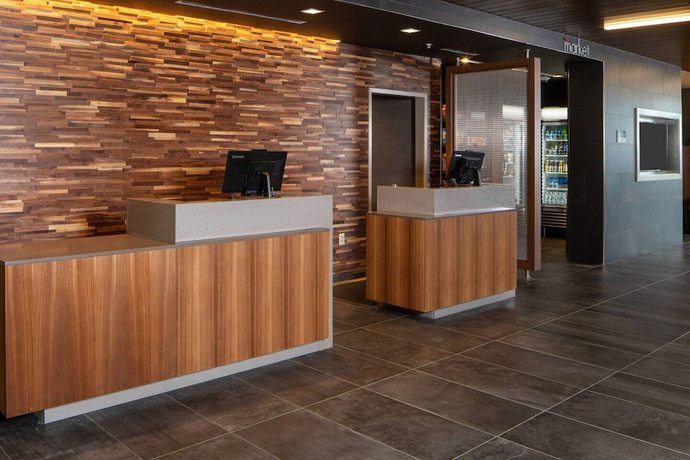 Imagen de los interiores del Hotel Courtyard By Marriott Dallas Grand Prairie. Foto 15