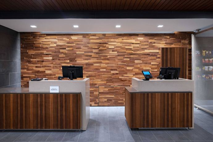 Imagen de los interiores del Hotel Courtyard By Marriott Dallas Grand Prairie. Foto 16