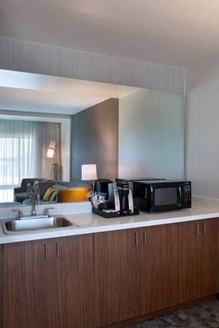 Imagen de la habitación del Hotel Courtyard By Marriott Dallas Grand Prairie. Foto 14