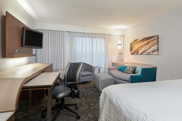 Imagen de la habitación del Hotel Courtyard By Marriott Dallas Mesquite. Foto 8