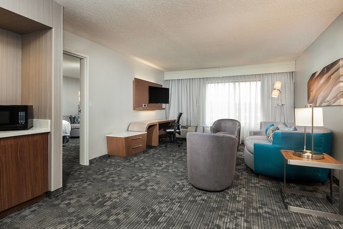 Imagen de la habitación del Hotel Courtyard By Marriott Dallas Mesquite. Foto 15