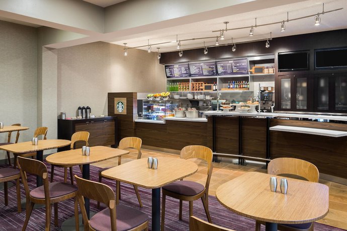 Imagen del bar/restaurante del Hotel Courtyard By Marriott Dallas Mesquite. Foto 6
