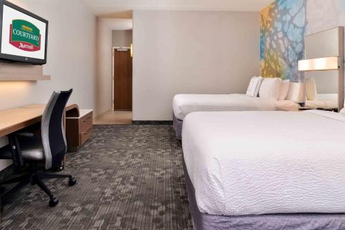 Imagen de la habitación del Hotel Courtyard By Marriott Dallas Northwest. Foto 5