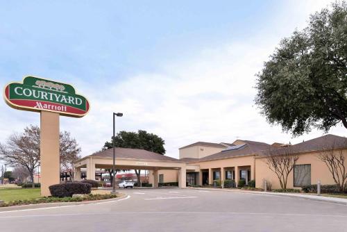 Imagen general del Hotel Courtyard By Marriott Dallas Northwest. Foto 2