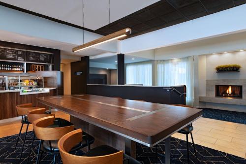 Imagen general del Hotel Courtyard By Marriott Dallas Richardson At Spring Valley. Foto 13