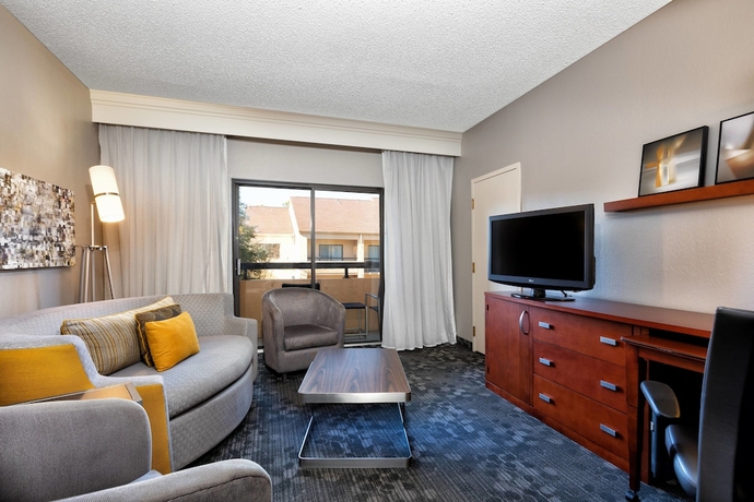 Imagen de la habitación del Hotel Courtyard By Marriott Dallas-fort Worth/bedford. Foto 8