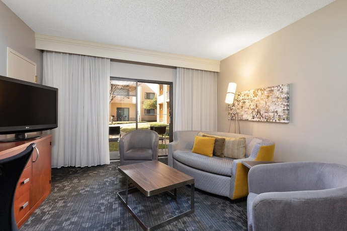 Imagen de la habitación del Hotel Courtyard By Marriott Dallas-fort Worth/bedford. Foto 9