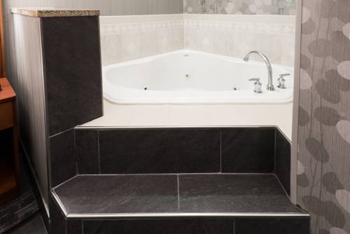 Imagen de la habitación del Hotel Courtyard By Marriott Danbury. Foto 5