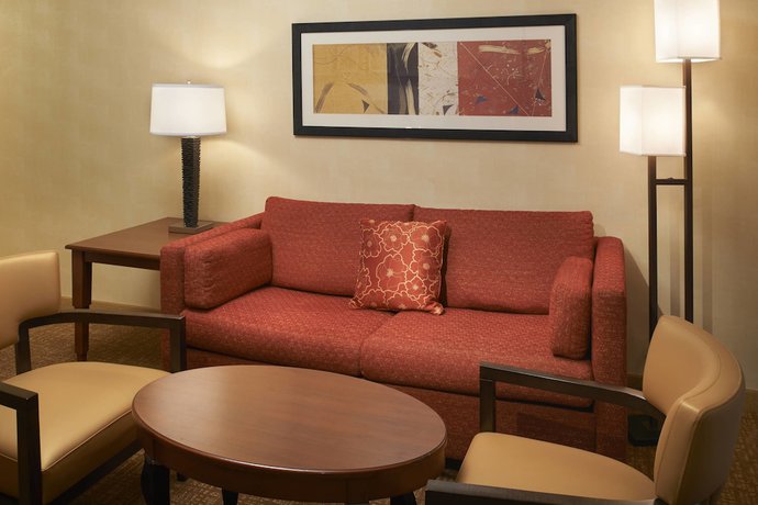 Imagen de la habitación del Hotel Courtyard By Marriott Dayton South. Foto 6