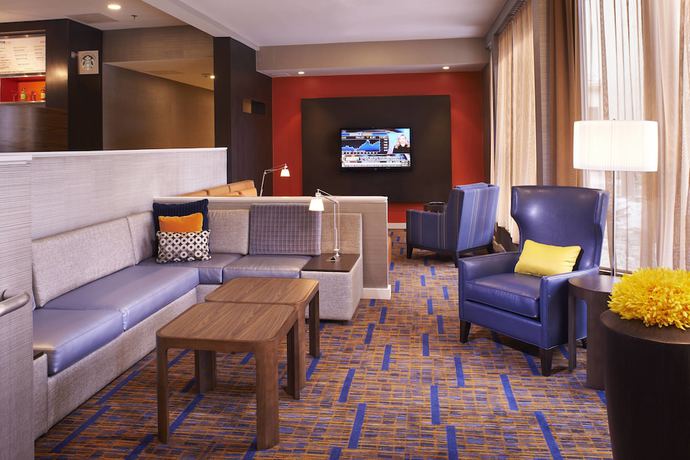 Imagen de los interiores del Hotel Courtyard By Marriott Dayton South. Foto 15