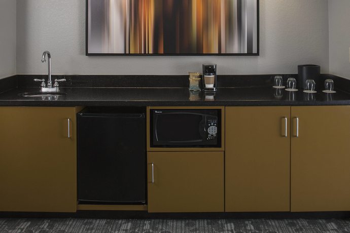 Imagen de la habitación del Hotel Courtyard By Marriott Daytona Beach Speedway/airport. Foto 8