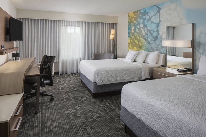 Imagen de la habitación del Hotel Courtyard By Marriott Daytona Beach Speedway/airport. Foto 10
