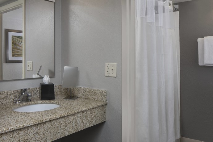 Imagen de la habitación del Hotel Courtyard By Marriott Daytona Beach Speedway/airport. Foto 13