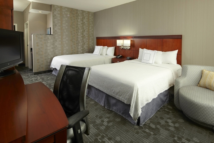 Imagen de la habitación del Hotel Courtyard By Marriott Dayton-university Of Dayton. Foto 11