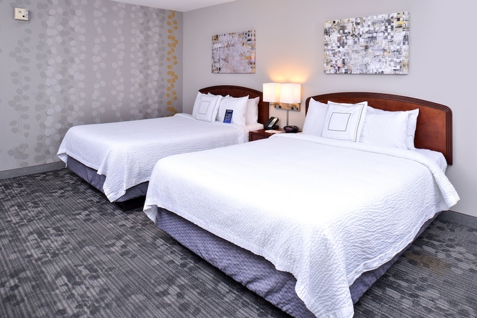 Imagen de la habitación del Hotel Courtyard By Marriott Decatur. Foto 7