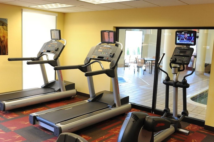 Imagen de los interiores del Hotel Courtyard By Marriott Decatur. Foto 18