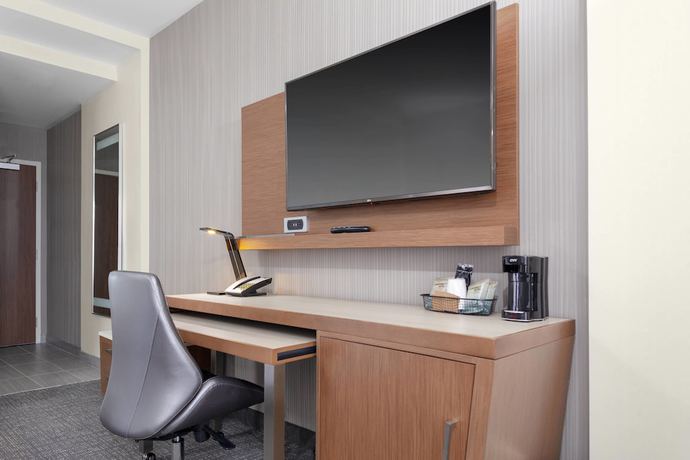 Imagen de la habitación del Hotel Courtyard By Marriott Deland Historic Downtown. Foto 7