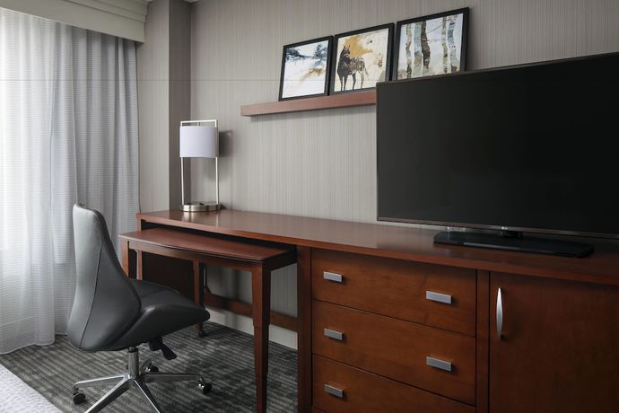 Imagen de la habitación del Hotel Courtyard By Marriott Denver Airport. Foto 8