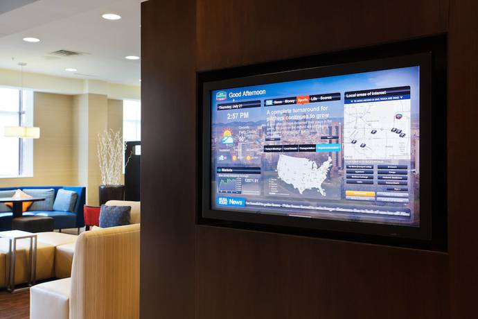 Imagen de los interiores del Hotel Courtyard By Marriott Denver Airport. Foto 13