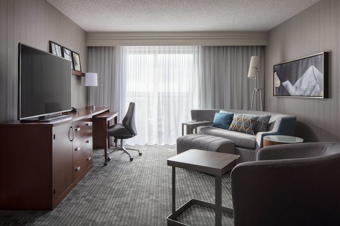 Imagen de la habitación del Hotel Courtyard By Marriott Denver Airport. Foto 10