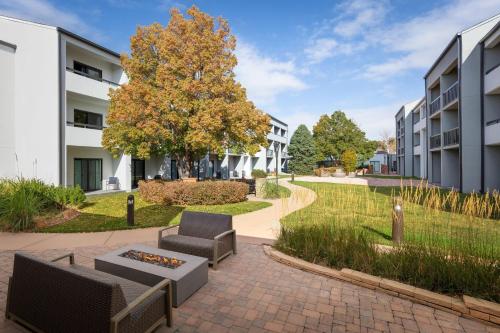 Imagen general del Hotel Courtyard By Marriott Denver Central Park. Foto 3