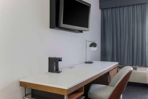 Imagen de la habitación del Hotel Courtyard By Marriott Denver Golden/red Rocks. Foto 7