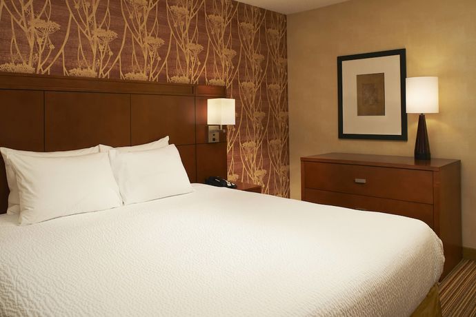 Imagen de la habitación del Hotel Courtyard By Marriott Des Moines West Clive. Foto 5
