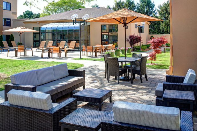 Imagen de los exteriores del Hotel Courtyard By Marriott Des Moines West Clive. Foto 11