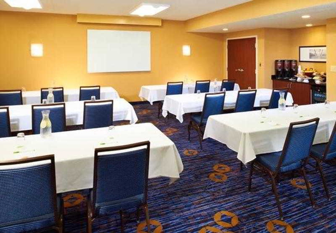 Imagen general del Hotel Courtyard By Marriott Detroit Dearborn. Foto 4